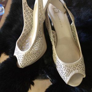 ANNE KLEIN 7.5 M BIEGE LEATHER LAZER CUT TOP